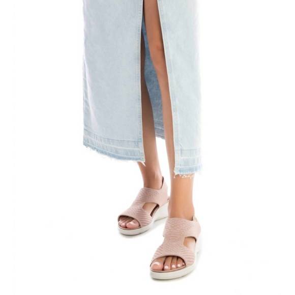 NEW XTI women's wedge sandal in nude - Picture 5 of 5